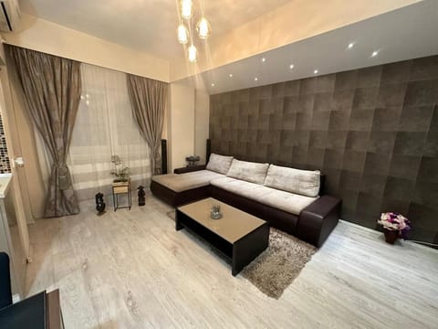 Apartament Andra Apartment in Craiova
