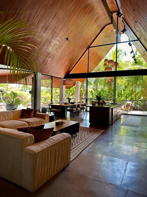 Living room, Garden view