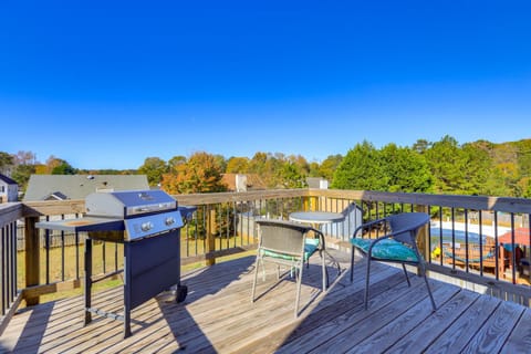 2 Mi to Town Bright Home with Deck in McDonough! House in McDonough