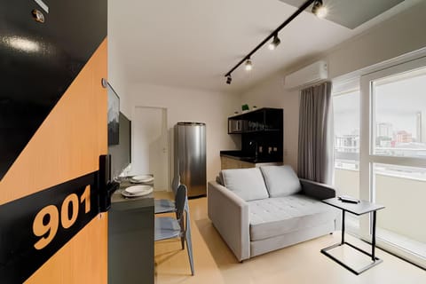 Kitchen or kitchenette, Living room, Seating area