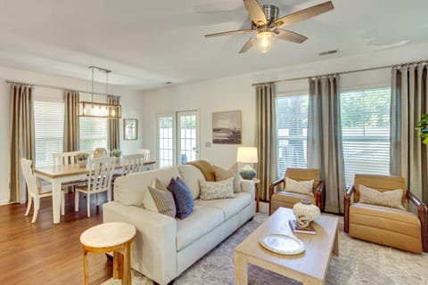 Explore Beaches and May River! Family Bluffton Home House in Bluffton