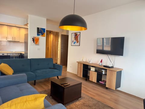 Urban City Living, Modern apartment in the center of Skopje with Wi-Fi, air conditioning and free parking Apartment in Decentralized Administration of Macedonia and Thrace