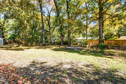 Extended Stay in Charleston! 5 Mi to Historic Dtwn House in Johns Island