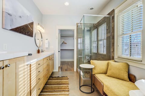 Swift Landing Steps from River & Local Hotspots House in Buena Vista