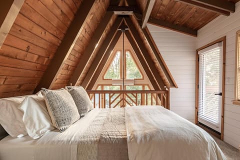 Acorn Falls, Bass Lake, Ca House in Bass Lake