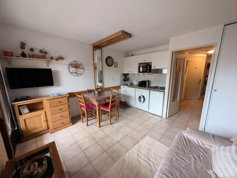 Chalet D'honorÉ - 4 personnes tout confort proche des pistes avec garage MAE-9793 Apartment in Montgenèvre