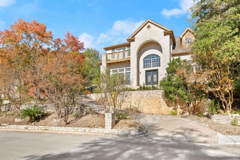 Cape Coral Hill Country Luxe Near Downtown Austin House in Austin