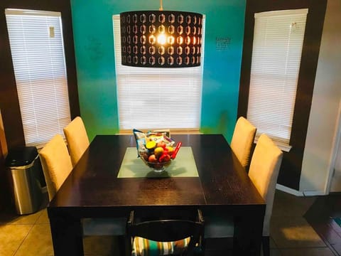 El Paso Westside Contemporary Beautiful Big Home House in El Paso