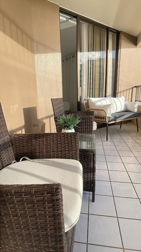 Patio, View (from property/room), Balcony/Terrace