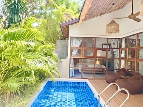 Patio, Day, Natural landscape, Garden, Garden view, Pool view, Swimming pool, sunbed