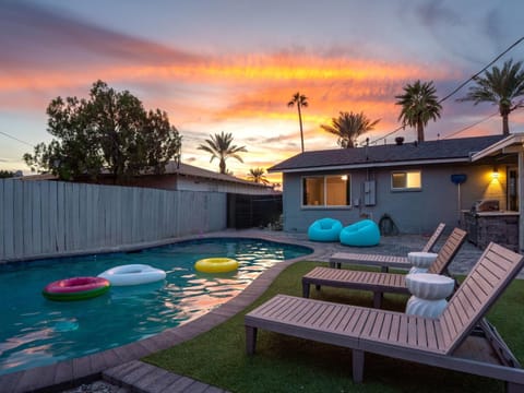 Pool view, Swimming pool