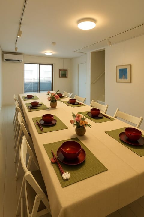 Dining area, Diving