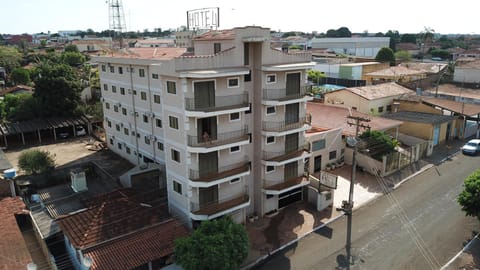 Facade/entrance, Bird's eye view