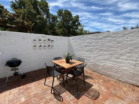 The Sultan Cottage Apartment in Stellenbosch