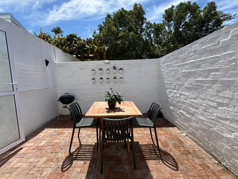 The Sultan Cottage Apartment in Stellenbosch