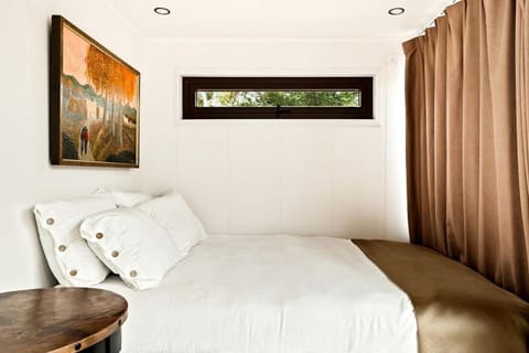 Unique Tiny House Space Cabin with Rooftop Patio and 360° Mountain Views near Taos, New Mexico Cabin in Ranchos De Taos