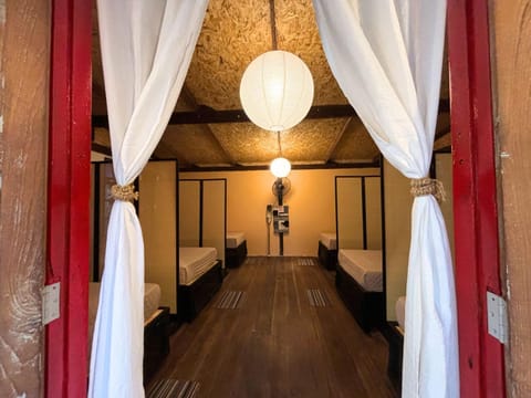 Property building, Bed, Bedroom