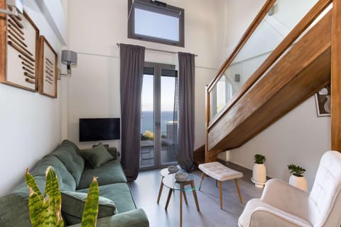 Living room, Seating area, air conditioner