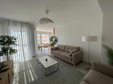 Les Voiles Blanches 133 By Avecoeur Apartment in Antibes