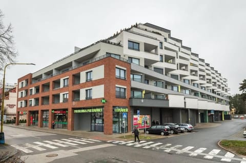 Property building, Location