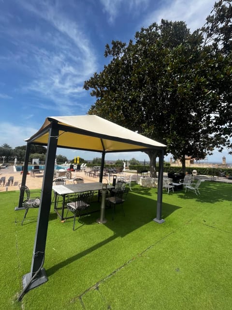 Villa Wuthering Heights Bed and Breakfast in Grottaferrata