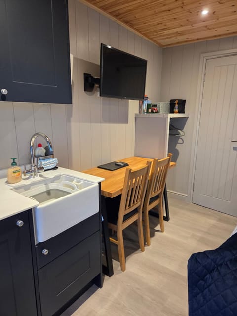 Hillside Cabin Cabin in Scotland