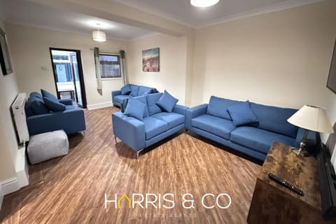 Sandringham & Spa Villa House in Blackpool