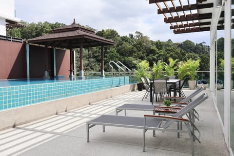 Patio, Day, View (from property/room), Balcony/Terrace, Pool view, Swimming pool, sunbed