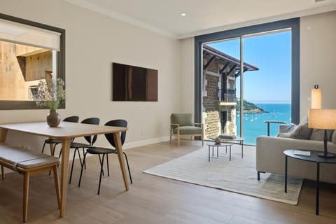 Living room, Sea view
