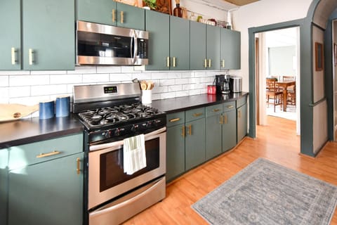 Spacious 5-Bedroom Home with Hot Tub Near Wineries & Bristol Mountain Ski Resort House in Finger Lakes