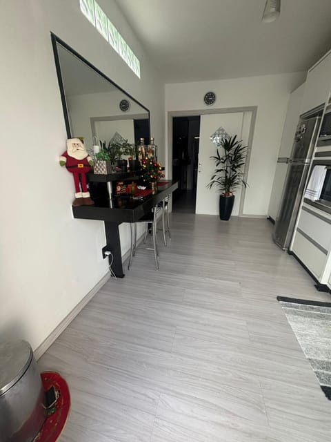 Dining area, kitchen