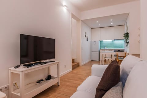 Communal lounge/ TV room, TV and multimedia, Living room, Seating area