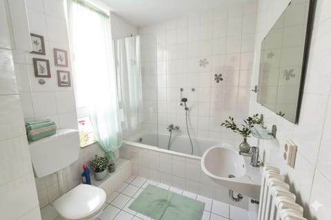 L21-Apartment Flensburg, 3 Zimmer, 7 Betten, Standardisierte Ausstattung, ideal für Reisende, Pendler, Familien Apartment in Flensburg