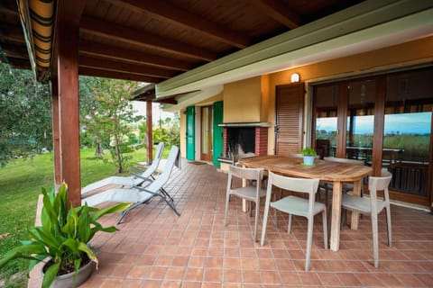Patio, Spring, Day, Summer, Garden, View (from property/room), Balcony/Terrace, Living room, Seating area, Dining area, Garden view, Lake view, sunbed