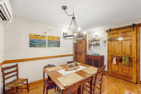 Cozy Mountain Getaway House in Boone