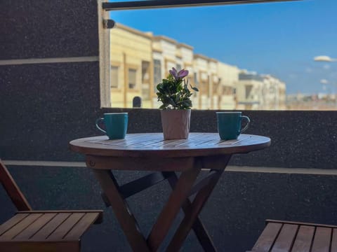 Day, View (from property/room), Balcony/Terrace, Dining area