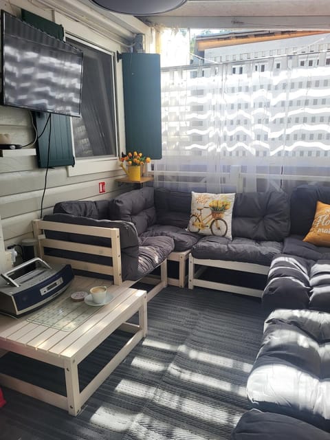 Patio, TV and multimedia, Balcony/Terrace, Seating area