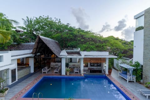 Property building, Pool view, Swimming pool