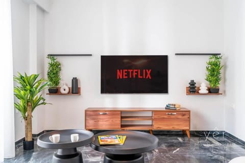 Elegant & Modern 2BR Apartment - Pireaus Center and Marina Apartment in Pireas