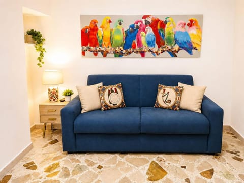 Living room, Decorative detail, Seating area
