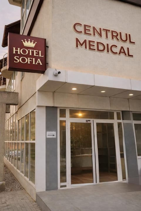 Property building, Facade/entrance