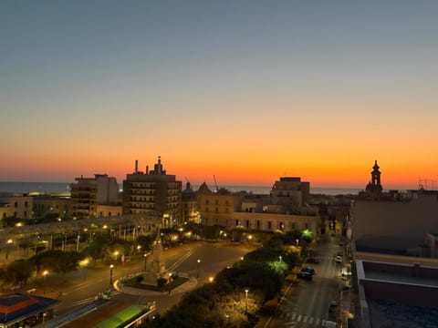 City view, Sea view, Sunrise