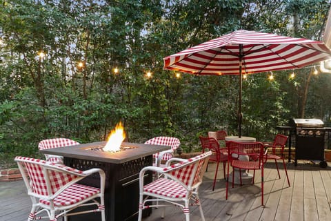 Sweet Home Bama Hideaway-Walk to UA & Bryant Denny Stadium House in Northport