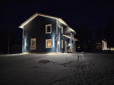 Property building, Night