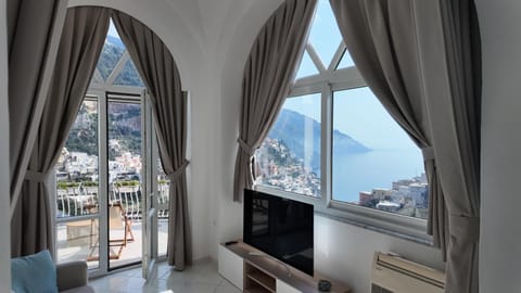 Natural landscape, Summer, TV and multimedia, Balcony/Terrace, City view, Sea view, Time of day