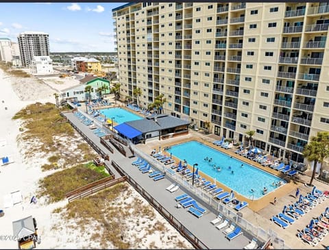 Property building, Pool view