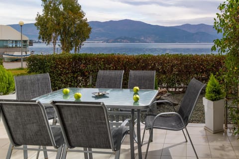 Natural landscape, Balcony/Terrace, Dining area, Sea view