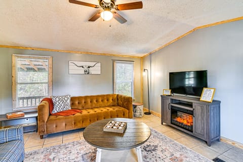 Countryside Home with Pond and Pasture Views in Iuka! House in Pickwick Lake