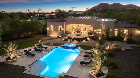 Bird's eye view, Mountain view, Pool view, Swimming pool, sunbed