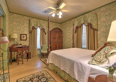 The Maxwell Room at The Historic Eureka Inn and Event Center Vacation rental in Johnson City